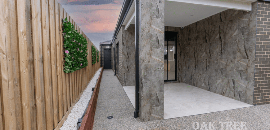 19 Slinky Street, Deanside, Vic 3336